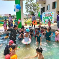 POOL PARTY